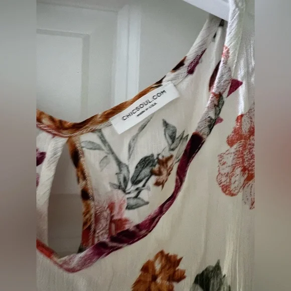 NEW! Chic Soul Floral Print Women's Top. Size 1X. - Picture 7 of 10